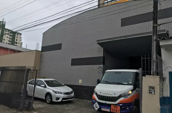 GALPÃO COM 450M² - PRÓXIMO DO SHOPPING ITAGUAÇU 