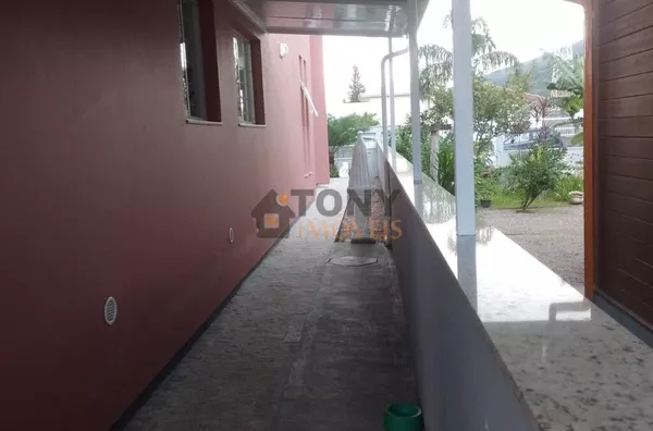CASA INCRIVEL COM 3 QUARTOS NA PRAIA DE FORA