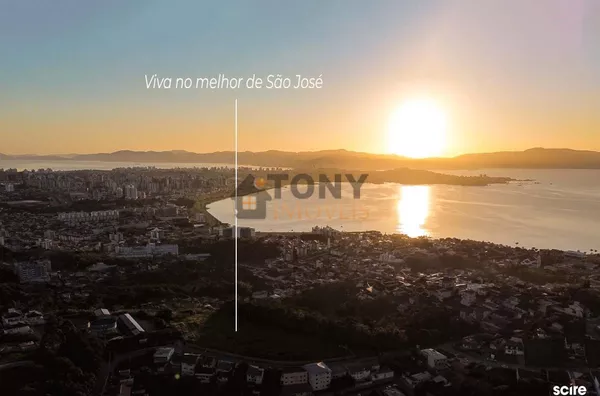 STUDIO COM 33M2 ATRAS PRÓXIMO DA BEIRA MAR DE SÃO JOSÉ