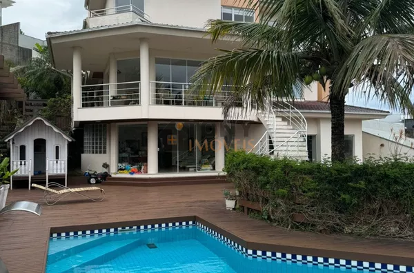 CASA INCRIVEL COM 3 QUARTOS NO BOSQUE DAS MANSOES 