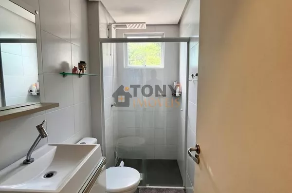Apartamento de 2 dormitórios semi - mobiliado com 2 vagas de garagem, localizado no Bairro Ipiranga - São José - SC. - Foto 11