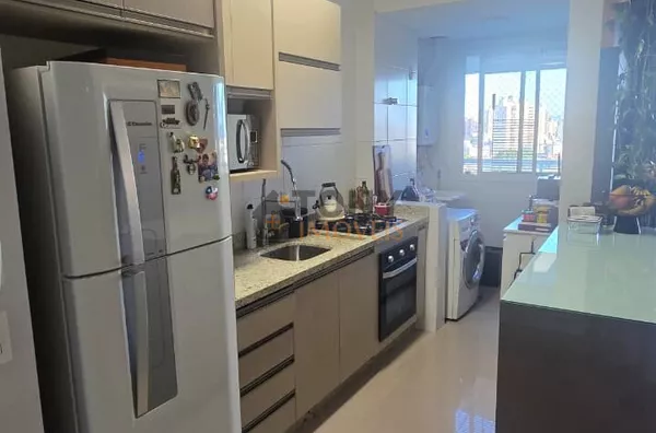 Apartamento de 3 Dormitórios com Suíte + vaga dupla