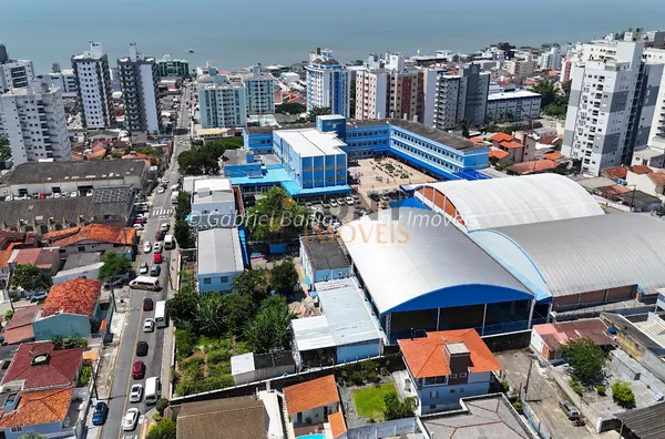 INCRIVEL CASA EM BARREIROS COM 4 QUARTOS