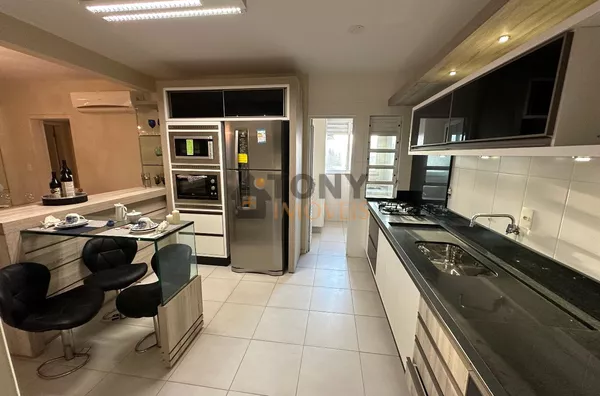 APARTAMENTO 3 QUARTOS ESTREITO 113M2 BEM LOCALIZADO