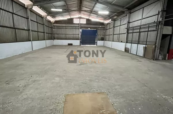 GALPÃO COM 460M² EM AREIAS 