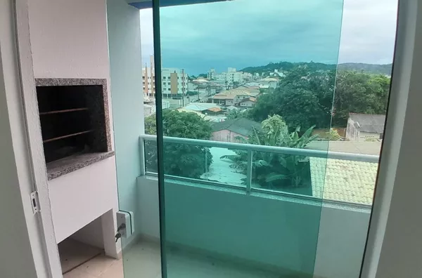 APARTAMENTO COM 2 QUARTOS NA SERRARIA