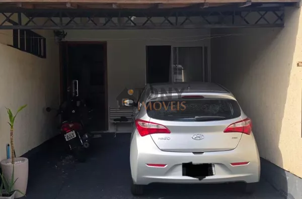 Sobrado de 2 suítes à venda no bairro Serraria - São José - SC