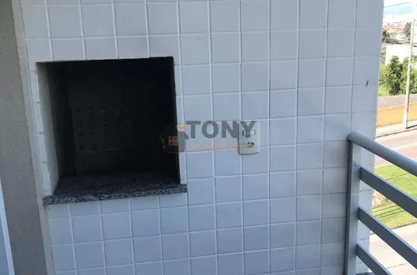 Ap 2 dorm. suíte, churrasqueira na sacada, 2 elevadores, vaga coberta privativa.