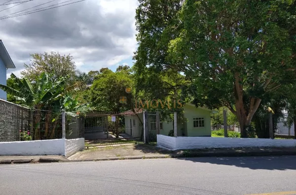 OPORTUNIDADE DE INVESTIMENTO - TERRENO COM 1.316,65 M² CASA COM 120M²