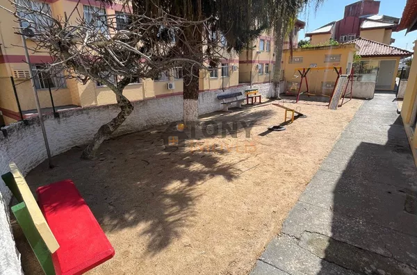 Ap Capoeiras, Fpolis, 3 dorm, 1 banheiro, vaga rotativa.