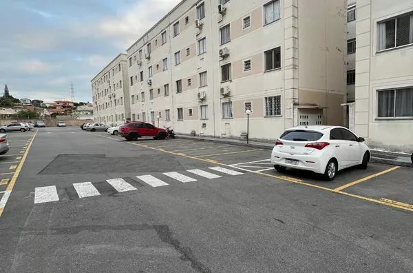 APARTAMENTO 2 QUARTOS ( IPTU E CONDOMÍNIO INCLUSO)