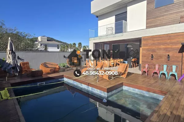 Casa imponente com 3 dormitórios, todos com suíte e closet, e uma área gourmet de tirar o fôlego espera por você no bairro Deltaville - Biguaçú-SC - Foto 31