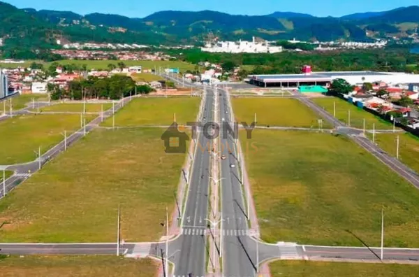 LOTE - 300M² - VIABILIDADE MULTIFAMILIAR - FINANCIMENTOS 120X