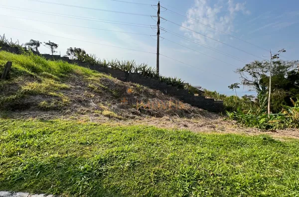 TERRENO EM UM DOS MELHORES CONDOMINÍOS DO CONTINENTE