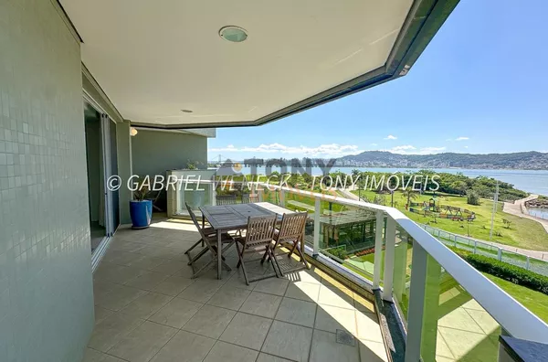 INCRIVEL APARTAMENTO 4 SUÍTES COM APROX 300M² VISTA MAR 