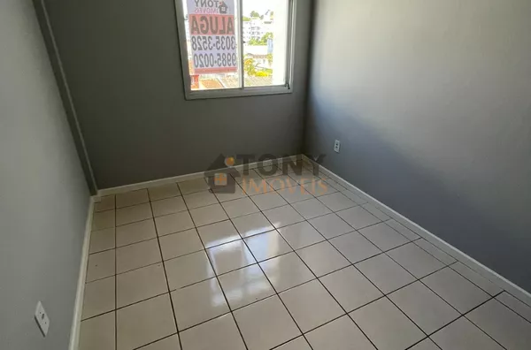 2 quartoS,  N. Sra. do Rosário. 4º ANDAR SEM ELEVADOR.
