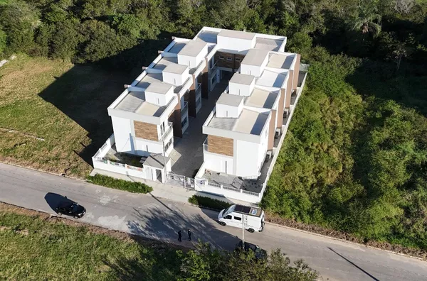 SOBRADO COM 2 SUITES E 96M2 PRIVATIVOS NOVA PALHOCA
