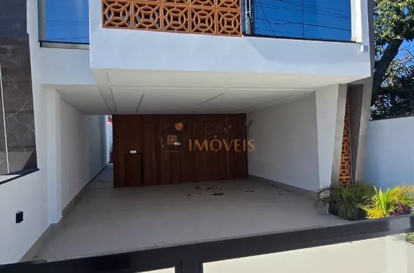 Duplex com 3 suíte 4 vagas semiboliado localizado no bairro Ipiranga - São José -SC