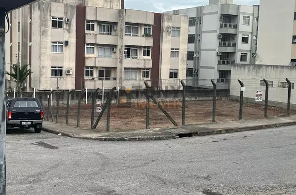 TERRENO COM VIABILIDADE PARA 8 PAVIMENTOS - ACEITA PERMUTA