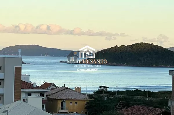 Cobertura Duplex de 4 dormitórios 145 m2 semi-mobiliada  na Praia de Palmas - Governador Celso Ramos. 