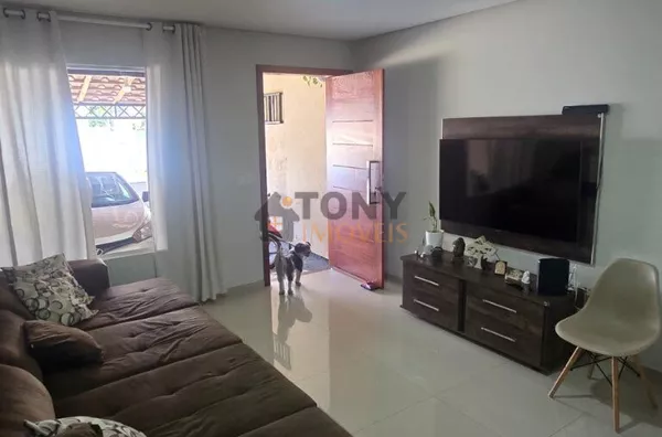 Sobrado de 2 suítes à venda no bairro Serraria - São José - SC