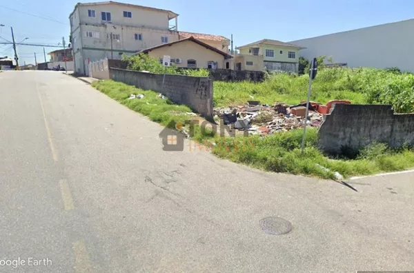 TERRENO DE ESQUINA COMERCIAL E RESIDENCIAL 14 PAVIMENTOS