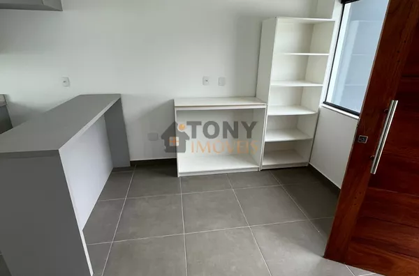 SOBRADO DE 2 SUÍTES +LAVABO E SOBRA DE TERRENO NOS FUNDOS - Foto 3