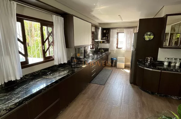 MANSÃO  EM SÃO JOSÉ -  FINANCIA - ACEITA IMÓVEL .