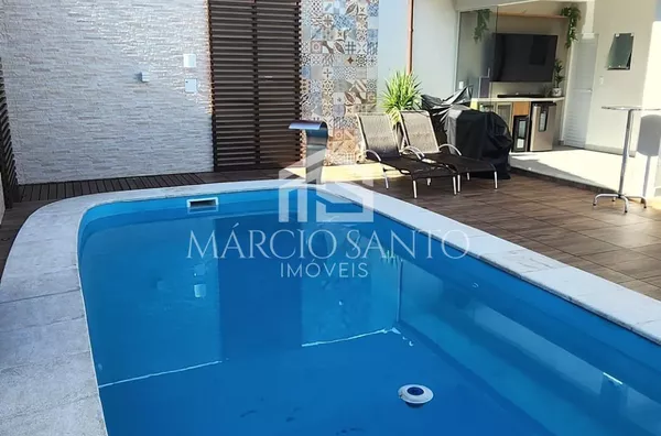 Linda casa de 3 quartos sendo 2 suítes localizada no Loteamento Vila Dourada no bairro Bela Vista - São José.