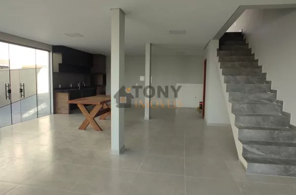 CASA COM 3 QUARTOS E 180M2 LOTEAMENTO ALTA VISTA