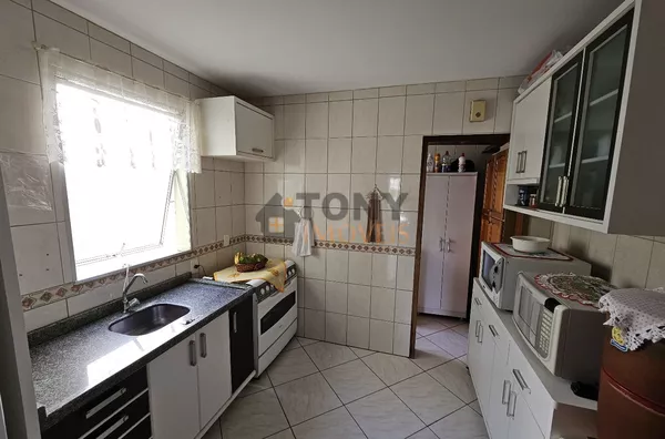 AMPLO APARTAMENTO NO ESTREITO COM 3 QUARTOS 