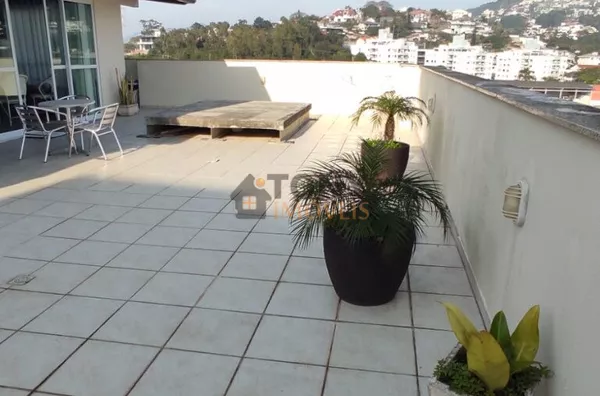 COBERTURA COM 3 QUARTOS PERTO DA AV DAS TORRES 