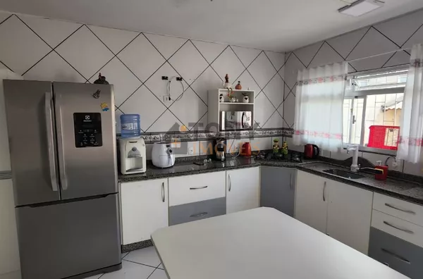 Casa para venda 3 quartos com suíte no bairro Serraria 