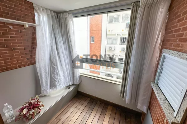 APARTAMENTO COM 2 QUARTOS NA AV DAS TORRES AO LADO DO BISTEK