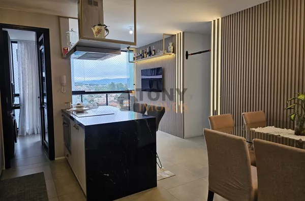 Apartamendo de 3 dormitórios sendo 1 suíte semimobiliado com vaga coberta localizado em Areias - São José - SC.