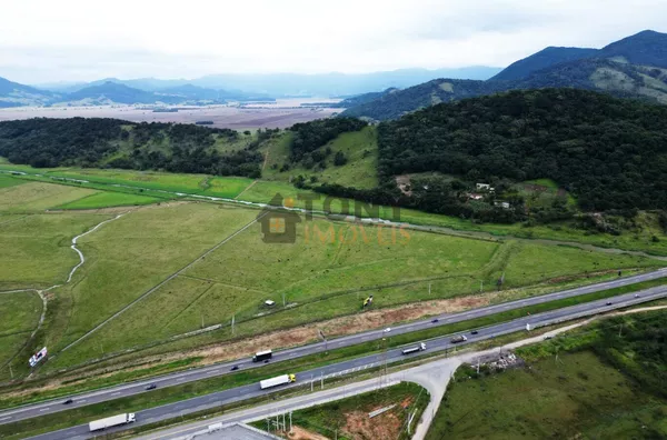 Área de morro com 73.000m2 - Bairro Penha - Imbituba