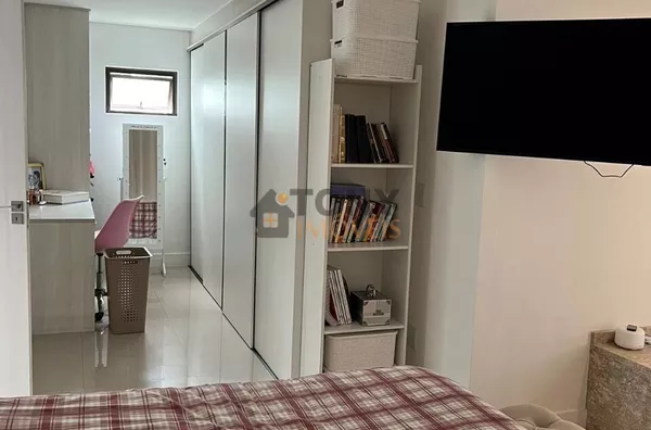 Bellissíma casa com 3 Quartos e 4 banheiros à Venda, 310 m² - Pedra Branca - Palhoça. - Foto 30