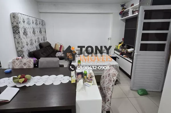 Casa casa comercial à venda no bairro Bela Vista - São José - SC.