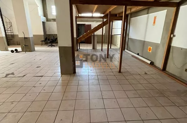 galpão com 320m² - Foto 5