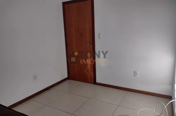 APARTAMENTO COM 2 QUARTOS EM AREIAS BEM LOCALIZADO