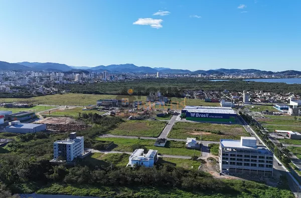 SOBRADO COM 2 SUITES E 96M2 PRIVATIVOS NOVA PALHOCA