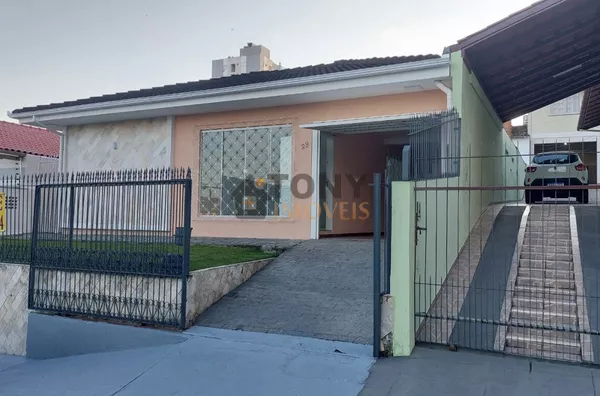 CASA COM 3 QUARTOS EM BARREIROS