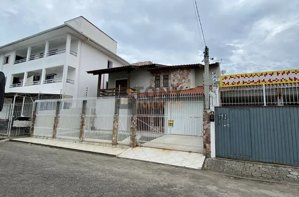 CASA 3 QUARTOS NA BARRA DO AIRIRIU COM TERRENO E GALPÃO