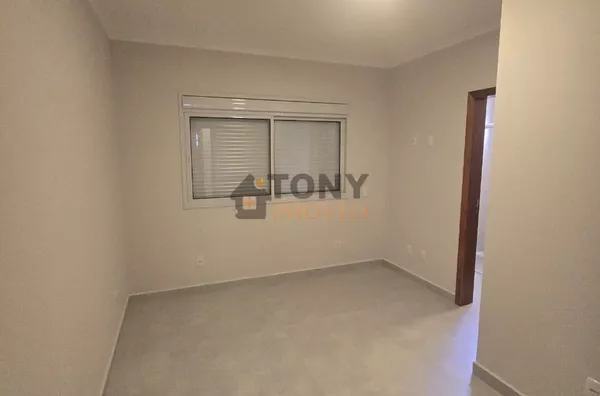 Linda casa de 3 dormitórios sendo 1 suíte em Forquilhas - São José -SC