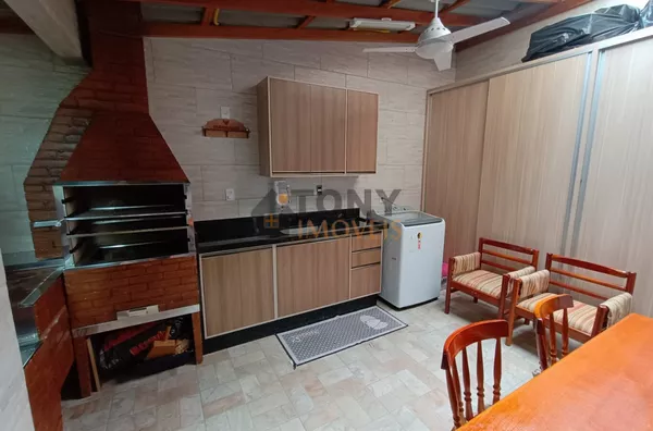 ÓTIMO SOBRADO EM SÃO SEBASTIÃO NA PALHOÇA