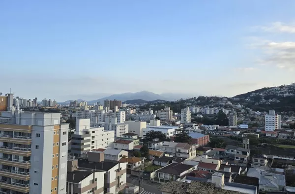 INCRIVEL APARTAMENTO COM 126M2 NO FLORESTA SAO JOSE