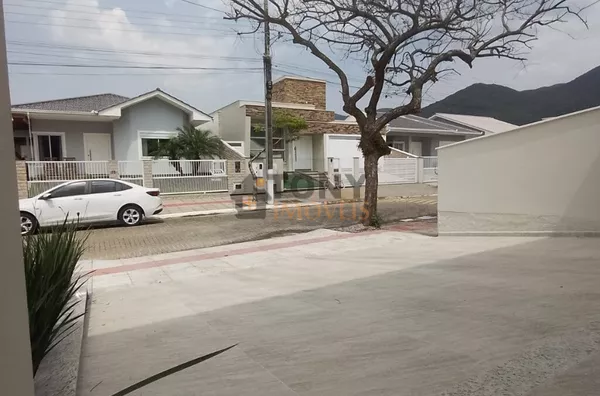 Casa em condomínio com 137m2 na Praia De Fora, Palhoca