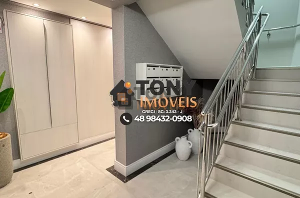 Apartamento de 2 dormitórios com apenas 30 metros do mar localizado na Praia Grande - Governador Celso Ramos