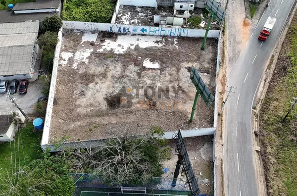 TERRENO NA MARGINAL DA BR-101 EM SAO JOSE PERTO DO SHOPPING