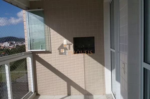 APARTAMENTO COM 112M2 E 3 QUARTOS SERRARIA